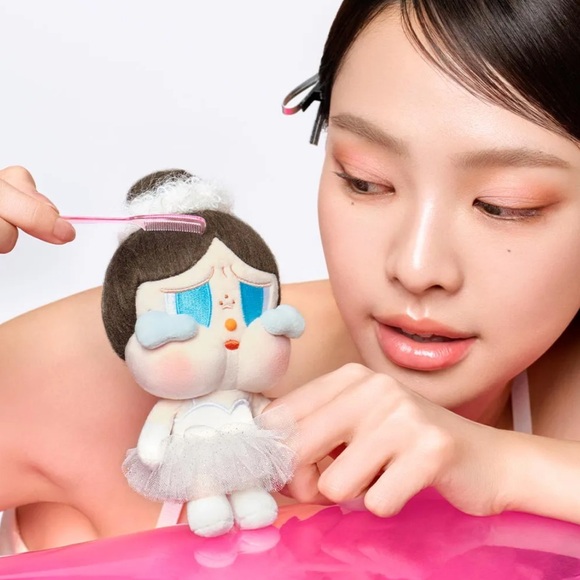 CRYBABY SHINY SHINY SERIES-Plush Pedant Blister Pack - Picture 10 of 11